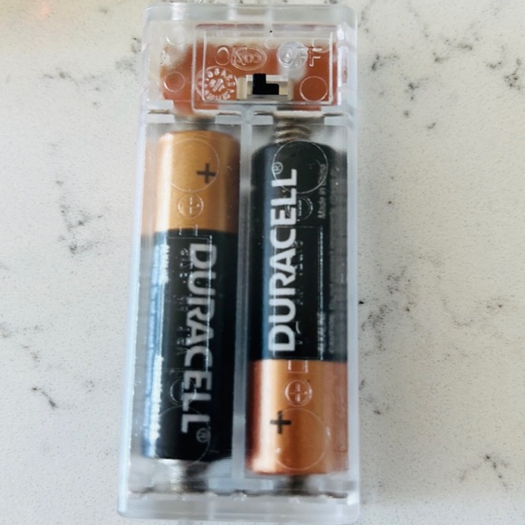 Pier 1  Holly Glimmer 5' LED  String lights - Picture 12 of 15